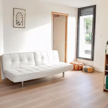 Nice In Sur Eure W/ Wifi And 3 Bedrooms Prázdninový dům *