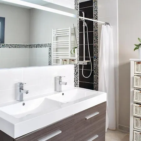 Prázdninový dům Nice In Sur Eure W/ Wifi And 3 Bedrooms Pacy-sur-Eure